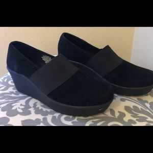 Steve Madden Woman’s Wedge Shoe